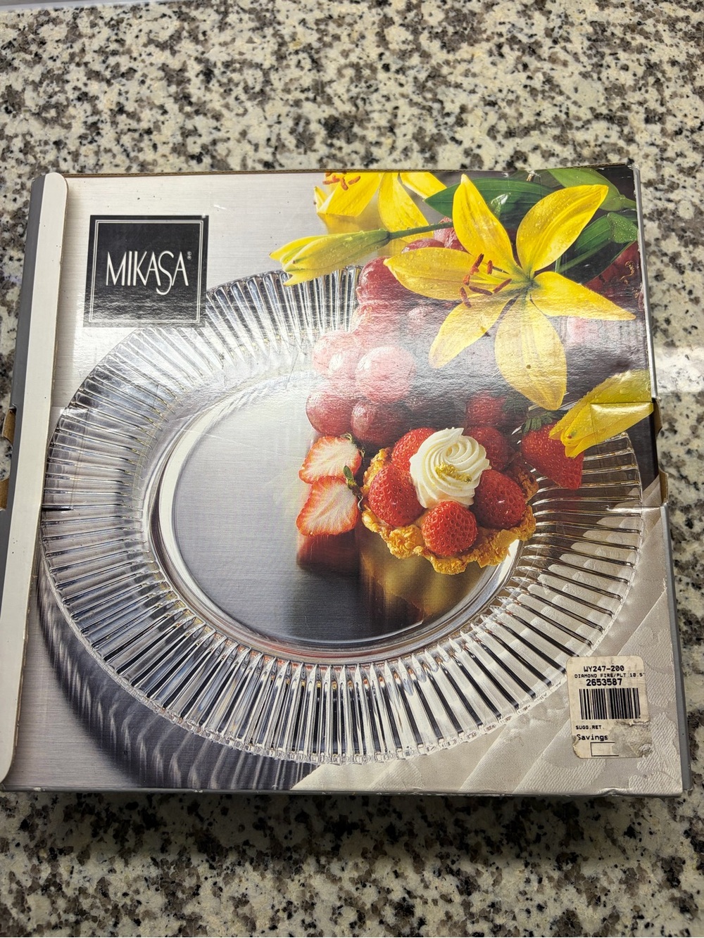 Vintage Mikasa Clear Ribbed Glass Plate 10.5” - Picture 3 of 6